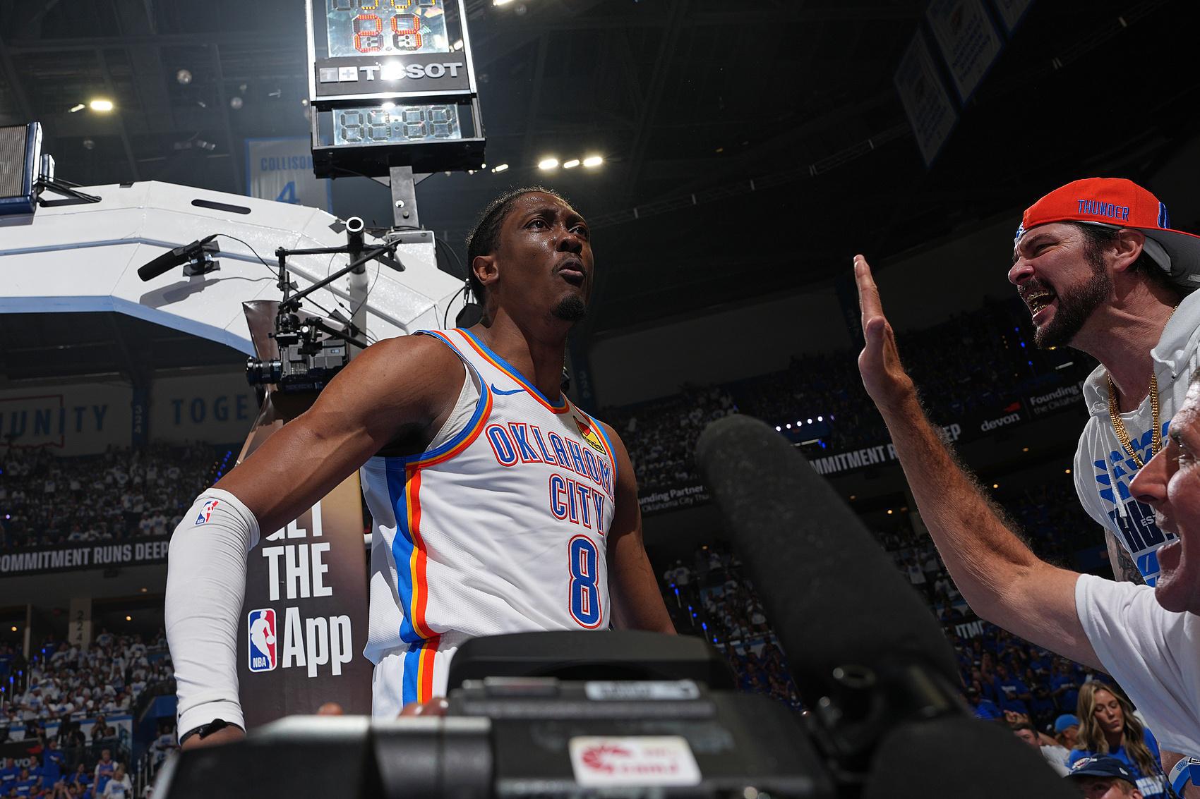 杰伦威总决赛35分钟砍40+历史用时最短 力压字母科比布克欧文乔丹