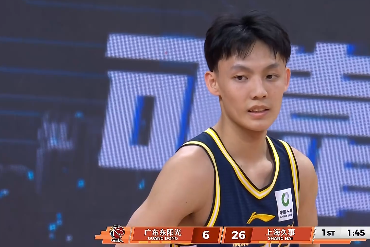 华体会体育最新登录地址-徐杰7中0，胡明轩9中1，40分惨败，张镇麟22分爆发